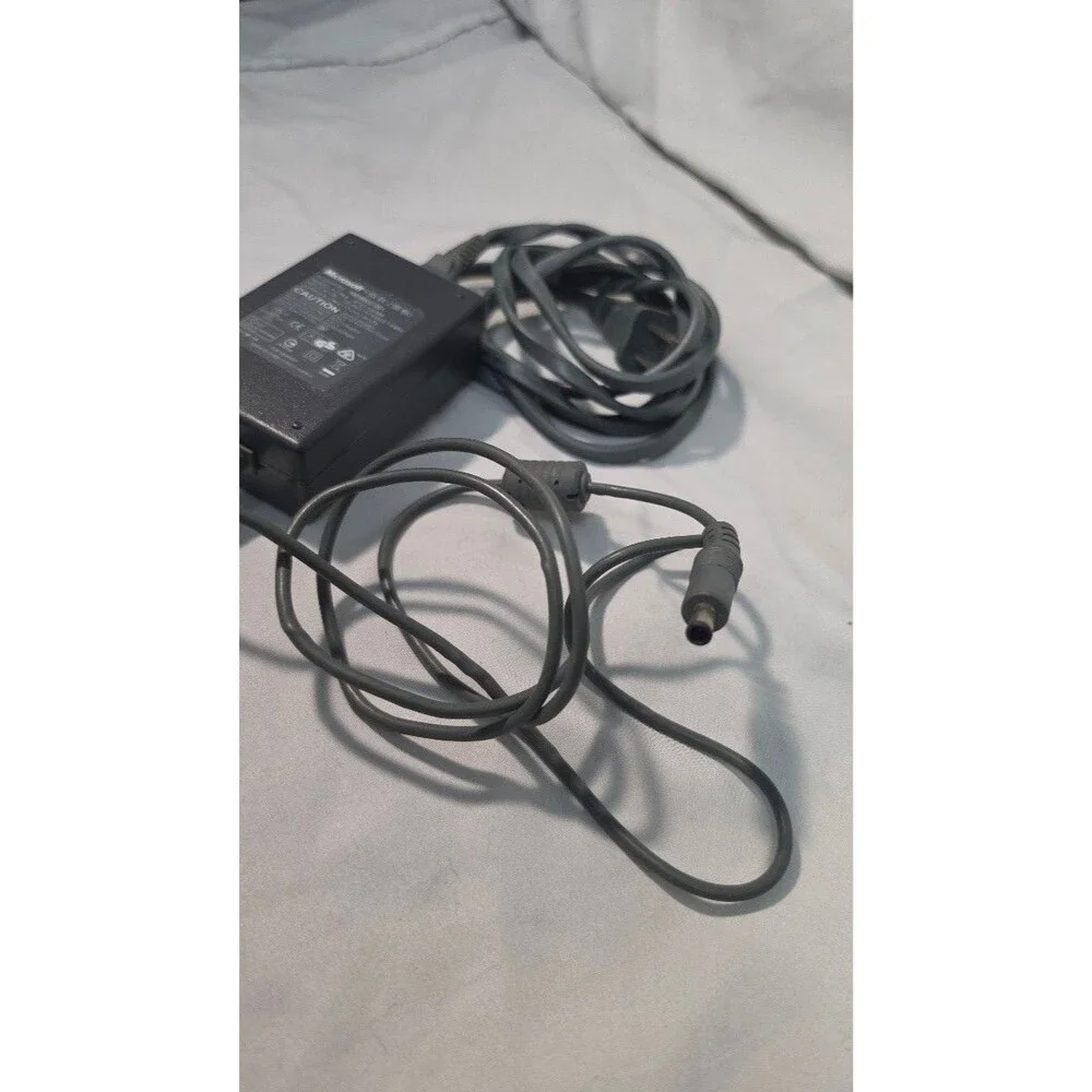 Microsoft 12V 2.5A AC Power Adapter X809802-001 STD-1225M